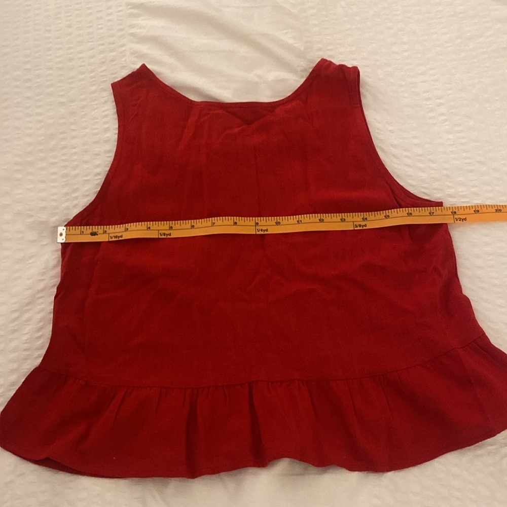 NWT Pretty Garden red peplum tank with buttons size small - Picture 5 of 14